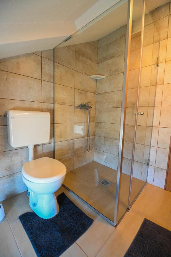 Holiday Home Donji Lepuri Lisičići Kültér fotó