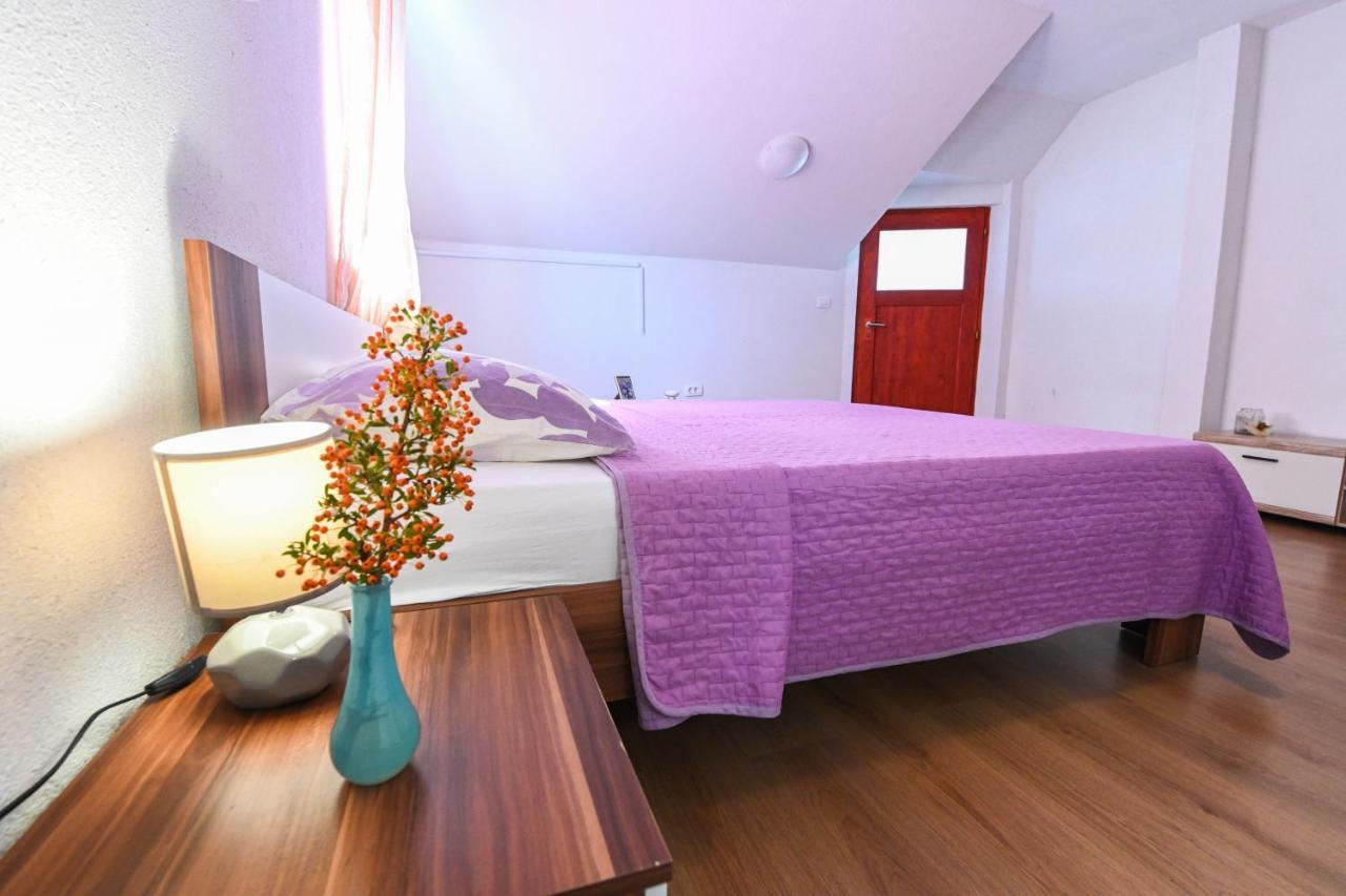 Holiday Home Donji Lepuri Lisičići Kültér fotó