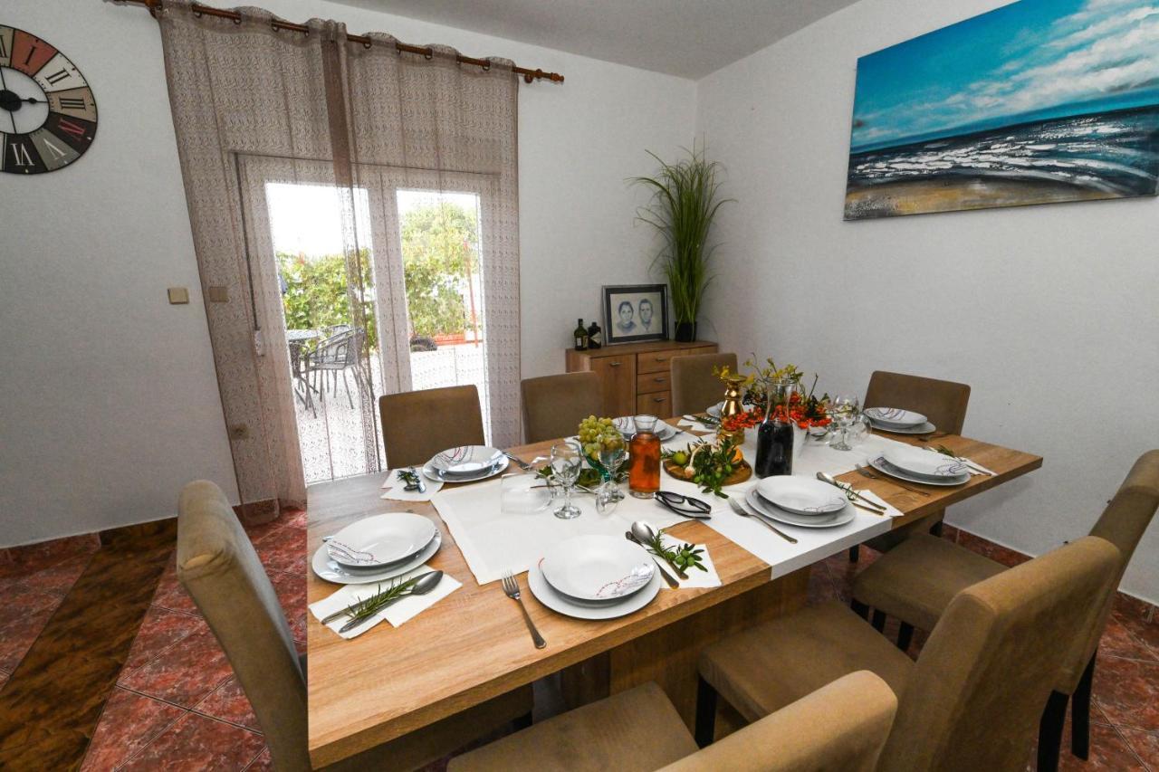Holiday Home Donji Lepuri Lisičići Kültér fotó
