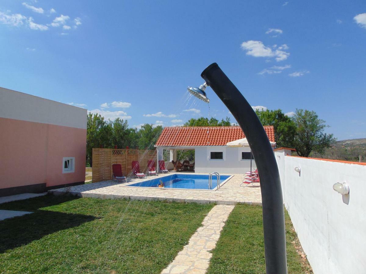 Holiday Home Donji Lepuri Lisičići Kültér fotó